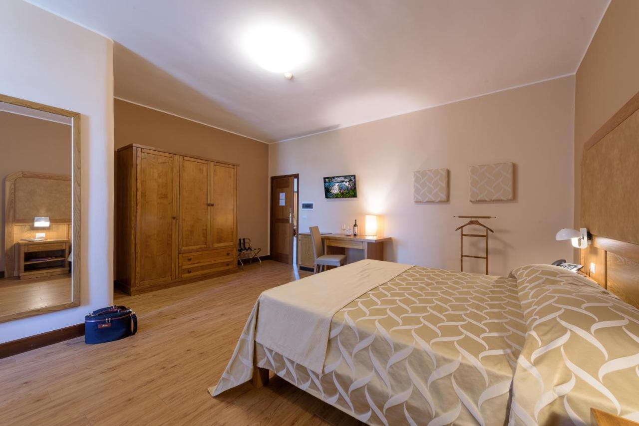 Leone De Castris Wine Hotel Salice Salentino Eksteriør billede